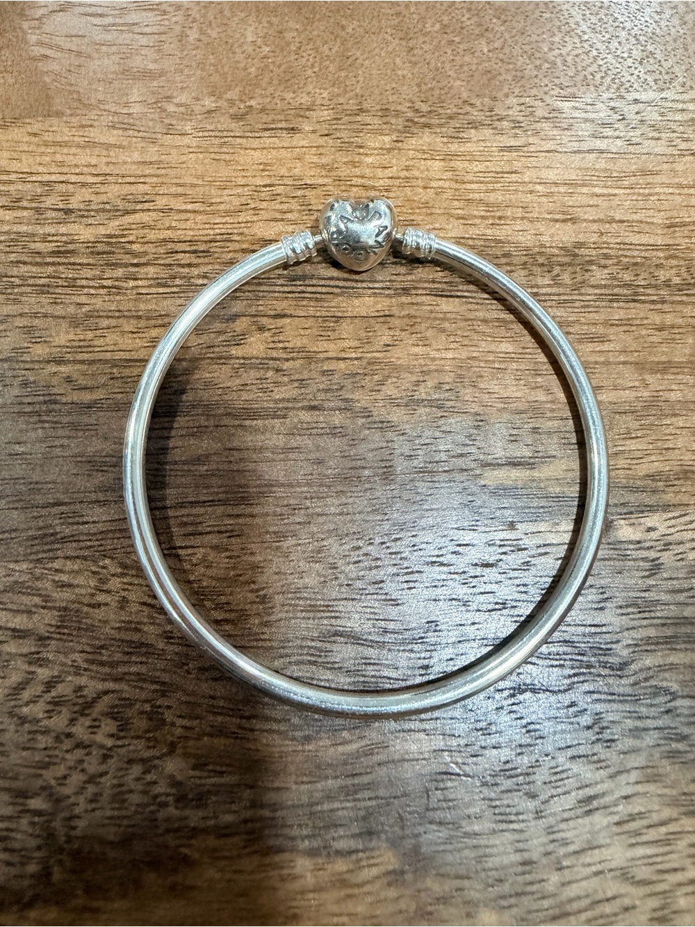 Sterling Silver Heart Clasp Bangle Bracelet - Silver